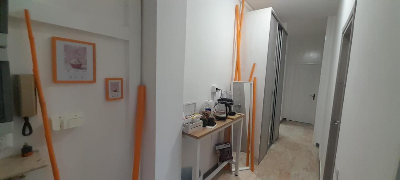 I Feel Orange Hotel Legnano Ngoại thất bức ảnh