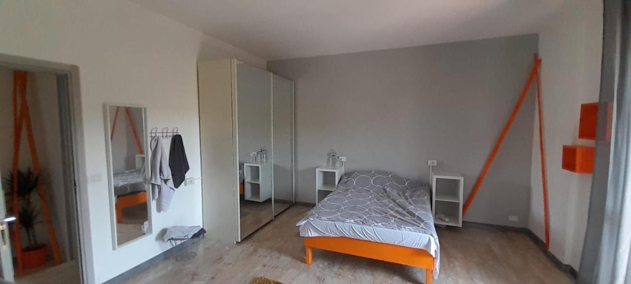 I Feel Orange Hotel Legnano Ngoại thất bức ảnh